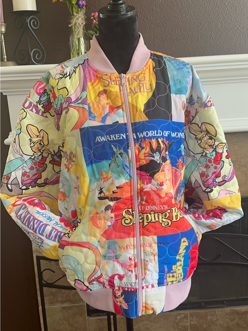 Rare•2025 Disney Parks Quilted Classic Tales Jacket. Sz.XL. Cinderella.